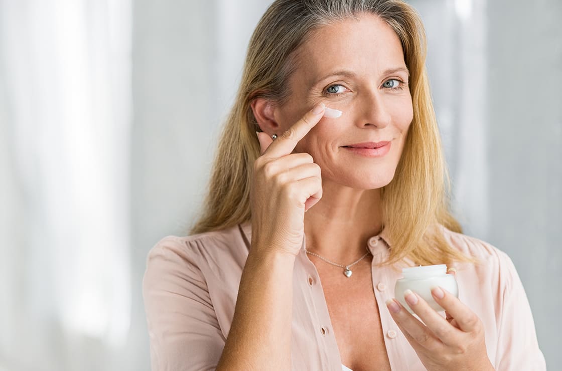 Anti-âge et rides : la routine skincare complète pour ralentir le vieillissement cutané en climat tunisien
